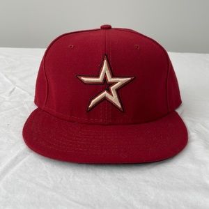 Red Houston Astros Men’s Fitted Cap. Size: 7 1/4
